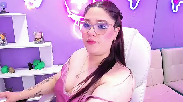 Camiila Osorio online show from September 11, 7:47 pm