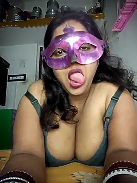 Ayesha-Baby online show from November 3, 9:32 am