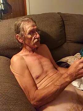 Snapshot of coolbrease10 chatting on October 14, 3:29 am coolbrease10 online show from October 14, 3:29 am