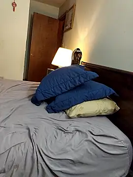 Snapshot of coolbrease10 chatting on January 11, 8:19 am coolbrease10 online show from January 11, 8:19 am