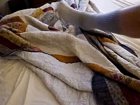 Snapshot of coolbrease10 chatting on March 6, 5:37 am coolbrease10 online show from March 6, 5:37 am