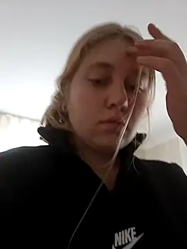 Snapshot of AnastasiaSky19 chatting on October 28, 8:51 am AnastasiaSky19 online show from October 28, 8:51 am