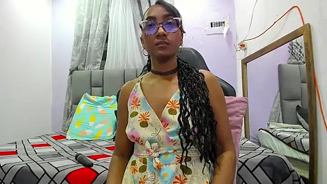 Snapshot of MurphyAngelina chatting on March 2, 4:14 am MurphyAngelina online show from March 2, 4:14 am