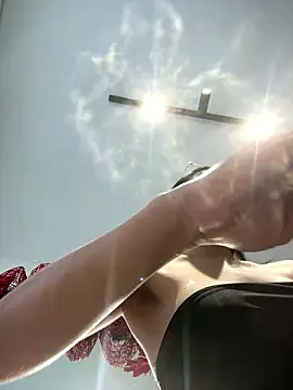 ariel jonees online show from January 6, 4:32 pm