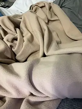 Snapshot of MobyDxck chatting on December 3, 10:06 am MobyDxck online show from December 3, 10:06 am