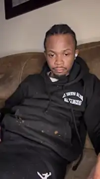 Snapshot of MobyDxck chatting on February 1, 4:14 am MobyDxck online show from February 1, 4:14 am