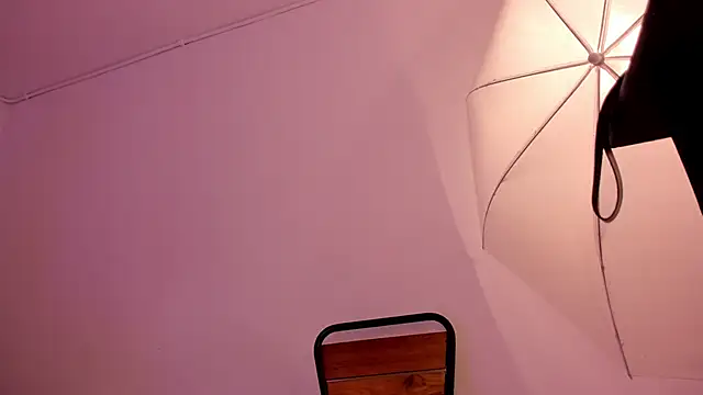 cloehonney online show from November 9, 10:35 am