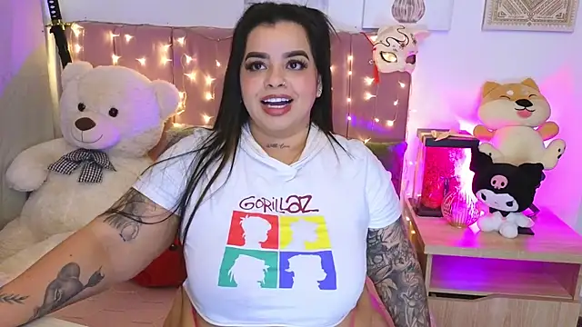 MiahJoness online show from July 15, 11:43 pm