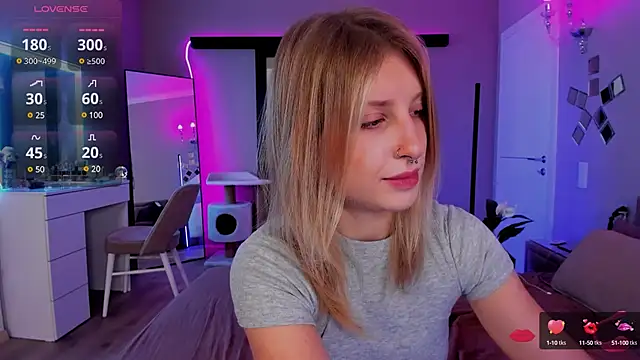 lilyvibe online show from December 3, 4:50 pm