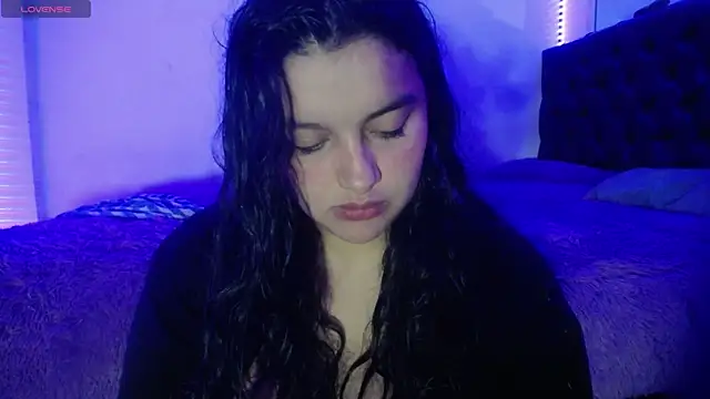 Laurenkenner  online show from October 18, 7:14 pm