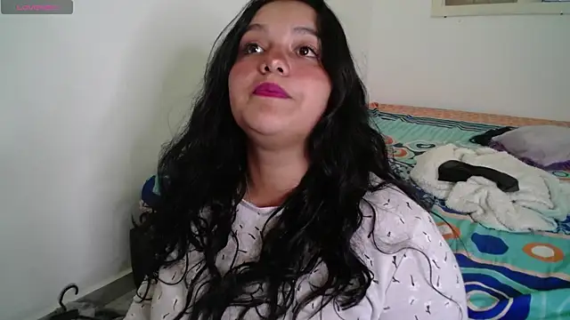 Snapshot of Laurenkenner_ chatting on July 22, 6:43 pm Laurenkenner online show from July 22, 6:43 pm