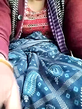 Snapshot of Cutkajal chatting on December 14, 2:23 am Cutkajal online show from December 14, 2:23 am