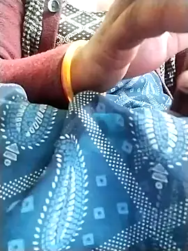 Snapshot of Cutkajal chatting on January 6, 3:08 pm Cutkajal online show from January 6, 3:08 pm