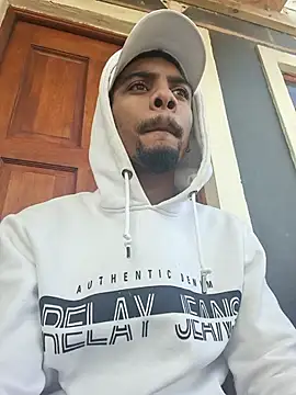 29YOURZ 28  online show from October 15, 10:37 am