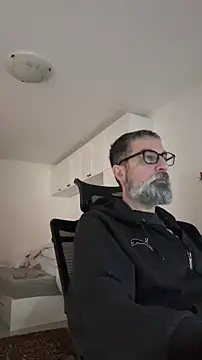 Snapshot of aijeff chatting on January 9, 12:41 pm aijeff online show from January 9, 12:41 pm