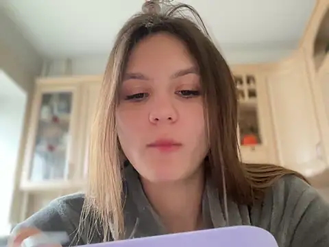 sweety secret  online show from January 20, 9:13 am