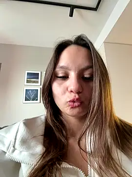 sweety secret  online show from October 6, 10:34 am