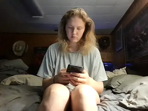 Ryan and Aurora online show from June 11, 1:42 pm