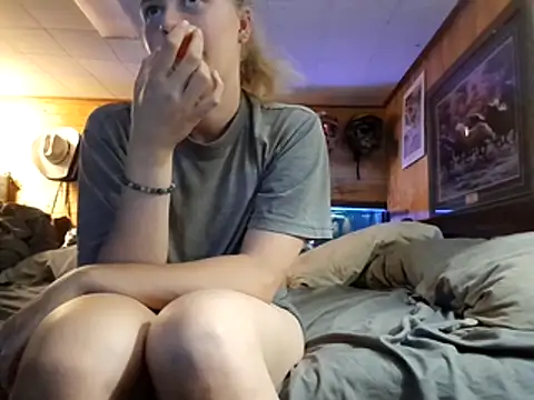 Ryan and Aurora online show from June 19, 9:51 pm