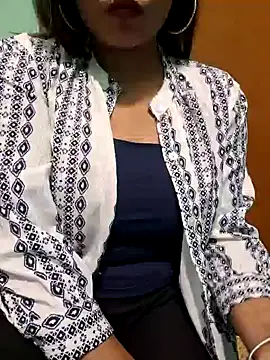 Snapshot of N-Natasha chatting on January 10, 9:44 am N-Natasha online show from January 10, 9:44 am