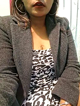 Snapshot of N-Natasha chatting on January 12, 5:01 pm N-Natasha online show from January 12, 5:01 pm