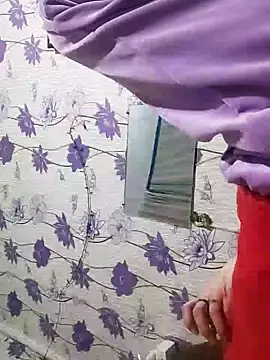 SweetLeila40 online show from January 6, 7:02 pm