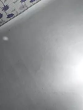 SweetLeila40 online show from March 5, 5:29 am