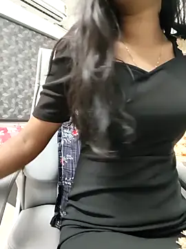 Snapshot of yhona_darling chatting on May 18, 6:36 pm yhona darling online show from May 18, 6:36 pm
