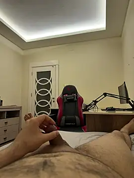 31cektirenbatuu online show from April 16, 9:50 pm