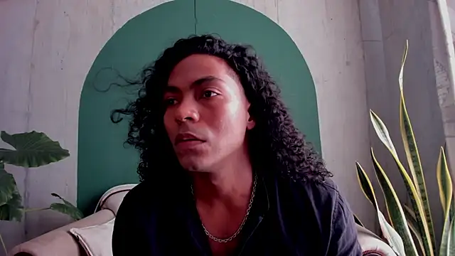 Snapshot of noah_jones__ chatting on November 20, 6:29 pm noah jones online show from November 20, 6:29 pm