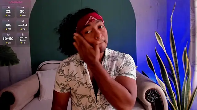 Snapshot of noah_jones__ chatting on November 26, 4:52 pm noah jones online show from November 26, 4:52 pm