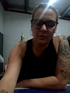 llASHll online show from November 23, 3:34 pm