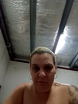 llASHll online show from November 26, 9:38 pm