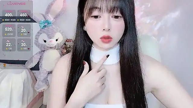 Snapshot of Lydia_170 chatting on December 16, 9:52 pm Lydia 170 online show from December 16, 9:52 pm