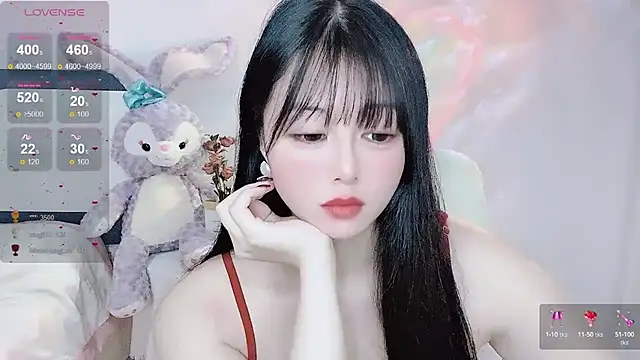 Snapshot of Lydia_170 chatting on December 27, 12:29 am Lydia 170 online show from December 27, 12:29 am