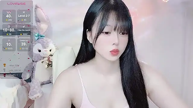 Snapshot of Lydia_170 chatting on December 29, 8:55 am Lydia 170 online show from December 29, 8:55 am