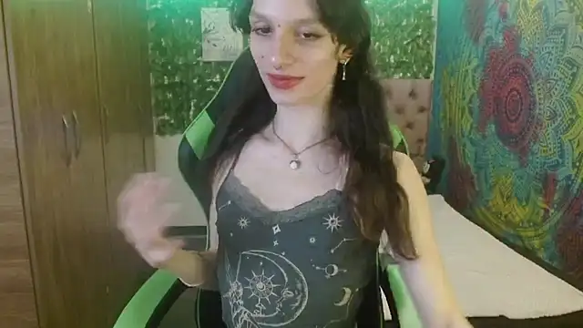Snapshot of BurningVenus12 chatting on June 18, 11:20 pm BurningVenus12 online show from June 18, 11:20 pm