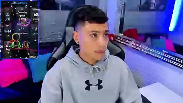 salvadorgomezx online show from December 6, 3:19 am