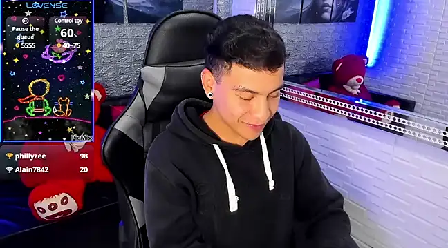 salvadorgomezx online show from December 28, 2:01 am