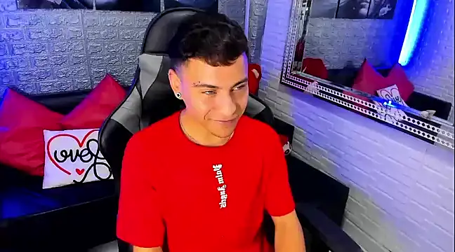 salvadorgomezx online show from January 4, 12:48 am