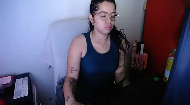 Snapshot of alexa-cooper- chatting on March 5, 3:29 pm alexa-cooper- online show from March 5, 3:29 pm