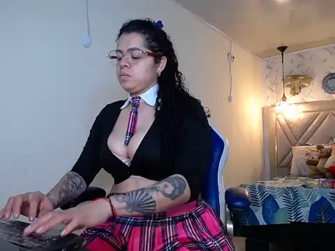 Snapshot of alexa-cooper- chatting on September 9, 3:00 pm alexa-cooper- online show from September 9, 3:00 pm