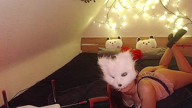 Snapshot of kleinelea123 chatting on February 3, 11:53 am kleinelea123 online show from February 3, 11:53 am