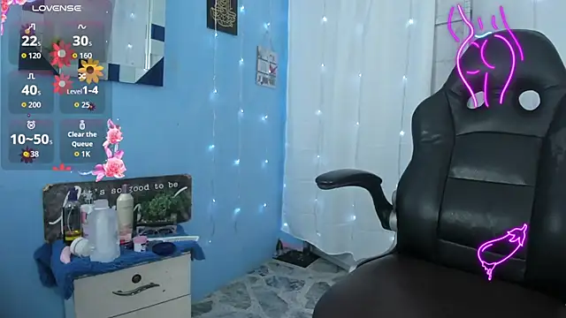 Snapshot of Falak-Yasin chatting on February 19, 12:23 pm Falak-Yasin online show from February 19, 12:23 pm