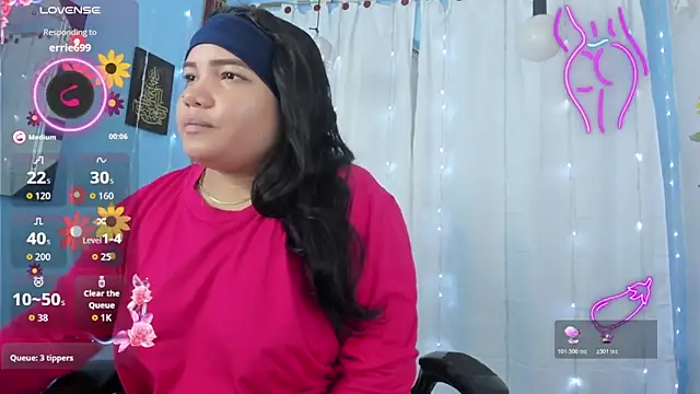 Snapshot of Falak-Yasin chatting on February 20, 11:54 am Falak-Yasin online show from February 20, 11:54 am