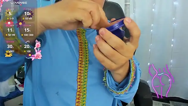 Snapshot of Falak-Yasin chatting on February 23, 12:13 pm Falak-Yasin online show from February 23, 12:13 pm