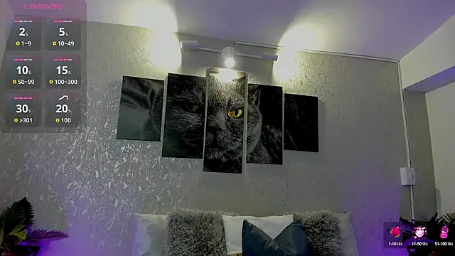 lilicooper  online show from October 14, 12:33 am