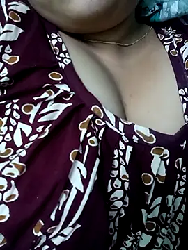 Snapshot of Arohi_is_Live chatting on July 10, 6:10 pm Arohi is Live online show from July 10, 6:10 pm