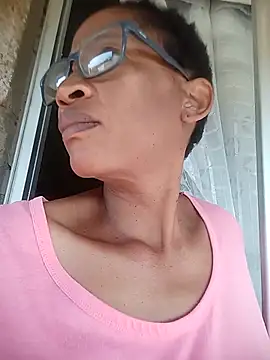 Snapshot of bustybillies chatting on February 5, 5:34 am bustybillies online show from February 5, 5:34 am