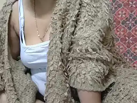 Cute Kashmira99 online show from December 20, 8:01 pm